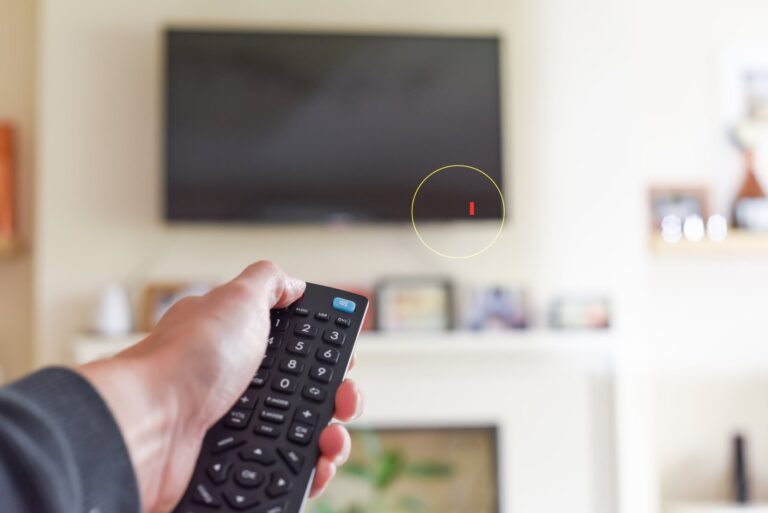 Qué hacer si le cayó agua al televisor Guía paso a paso 7 Qué hacer si le cayó agua al televisor Guía paso a paso